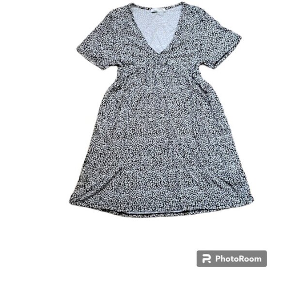 NWOT Pull & Bear Floral Mini Dress - Picture 2 of 3